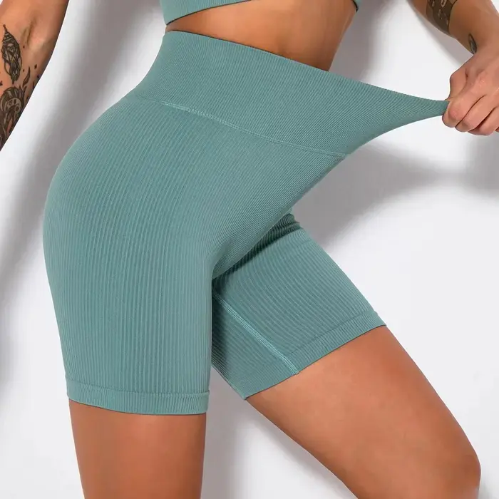 Short de sport tricoté sans couture