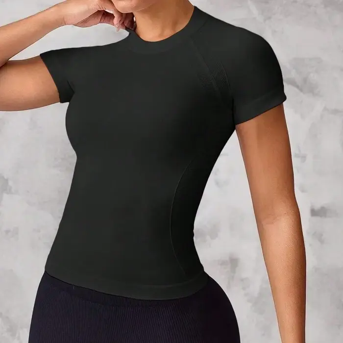 Haut de sport à manches courtes pour femmes