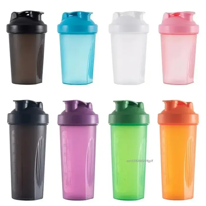 Bouteille de protéines Shaker de sport avec boule en acier