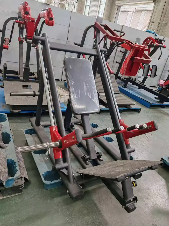 Machine de musculation inclinée à charge libre pour presse à banc