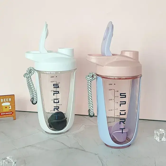 Bouteille Shaker pour mélangeur de 590ML
