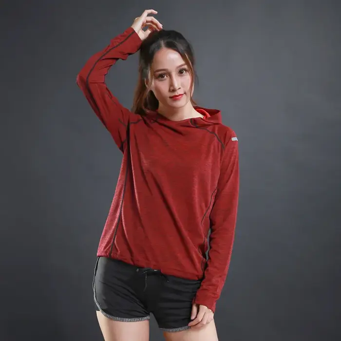 T-shirt de fitness à manches longues pour femme