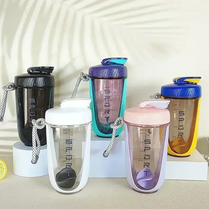 Bouteille Shaker pour mélangeur de 590ML