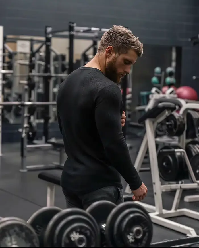 T-shirt de sport à manches longues pour homme, style rétro, col en V, pour la maison et l'extérieur, collection printemps-été, vêtement ajusté pour la gym