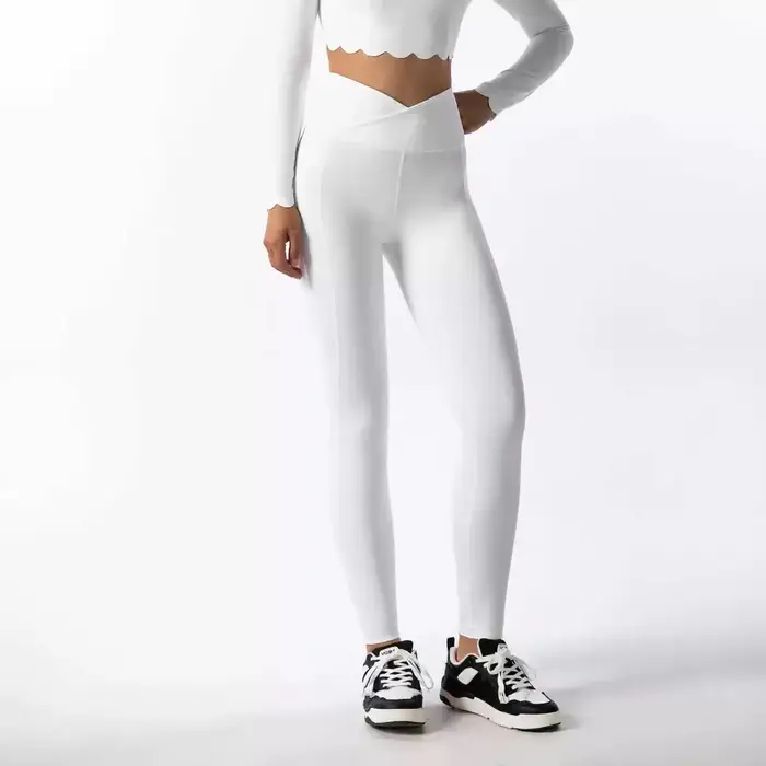 Sportif-Soutien-gorge de sport ajusté pour femme, vêtements de yoga, d'entraînement, de course à pie