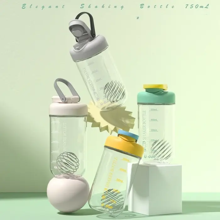 Bouteille d'eau en plastique Tritan de 500 ml grande capacité pour shake protéiné