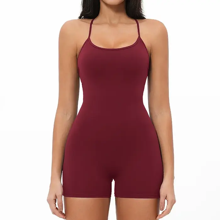 Combinaison de sport moulante pour femme